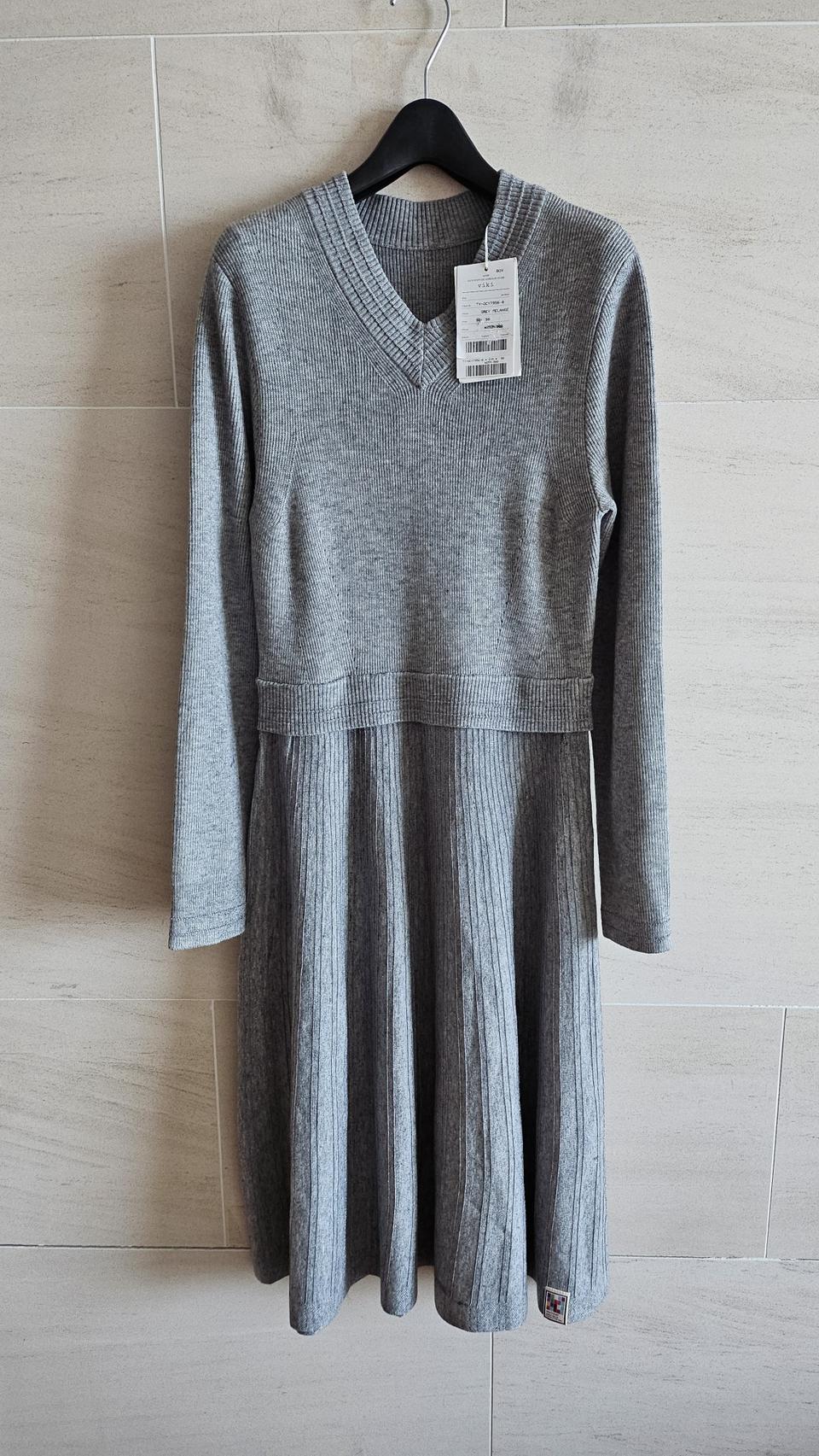 (정품) VIKI   니트 원핏 (새상품)