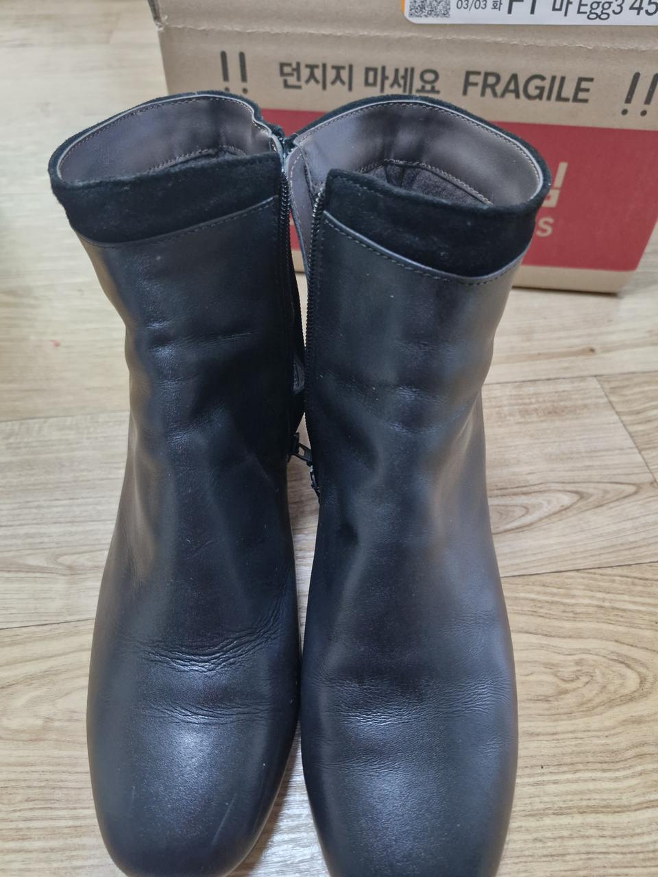 다니엘 에스 테르 블랙 앵클부츠 240