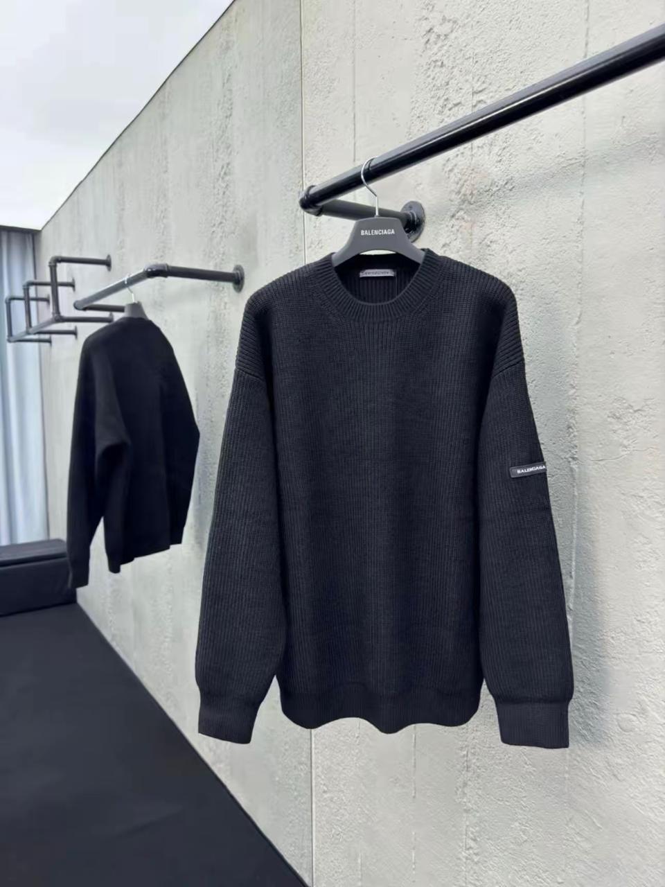 발렌시아가 니트