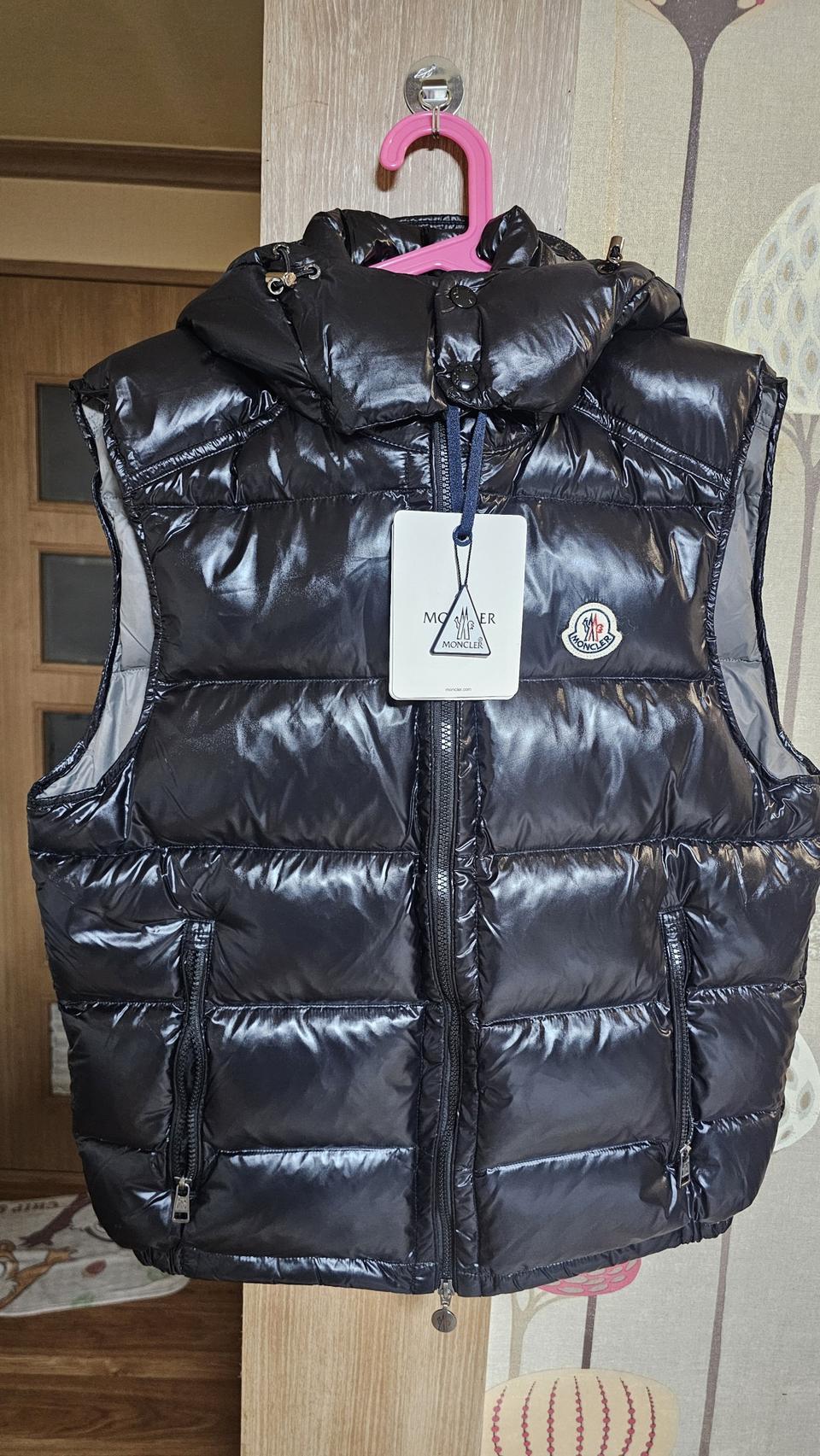 디올 여성 유광 패딩 조끼 S . 55 . 1사이즈 새상품