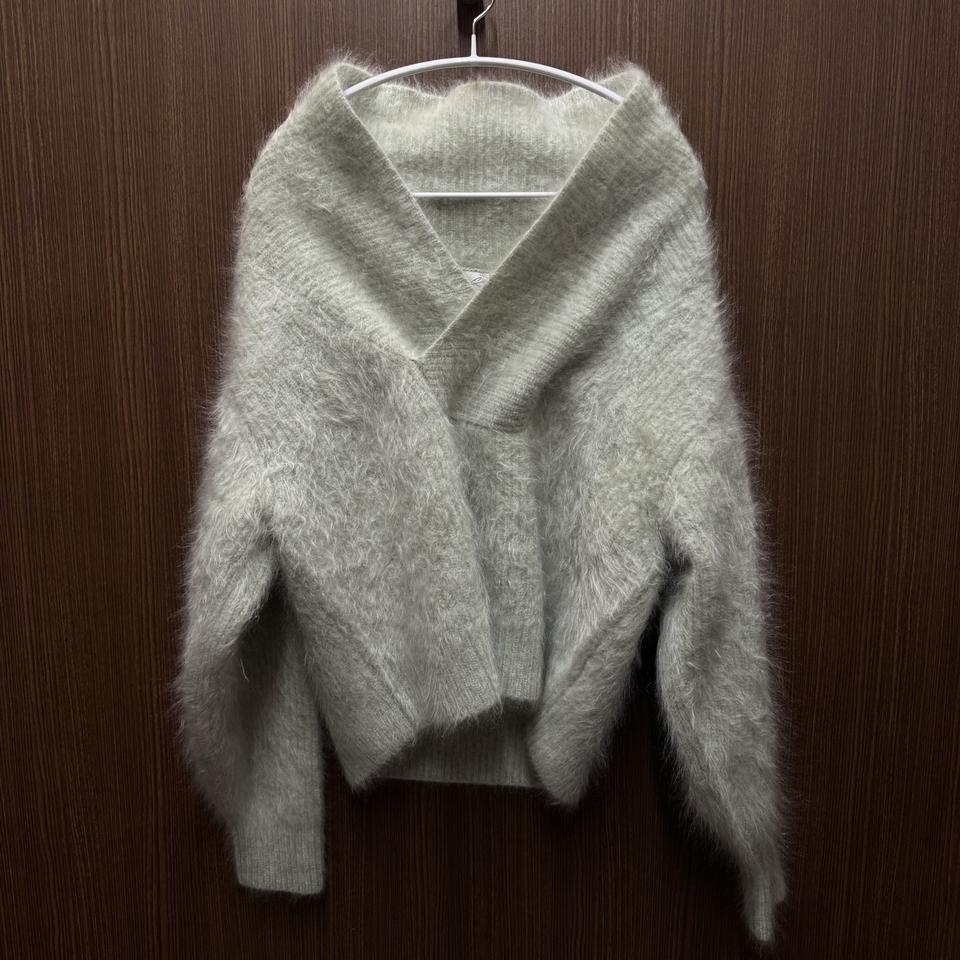 코스 숄카라넥 앙고라 니트