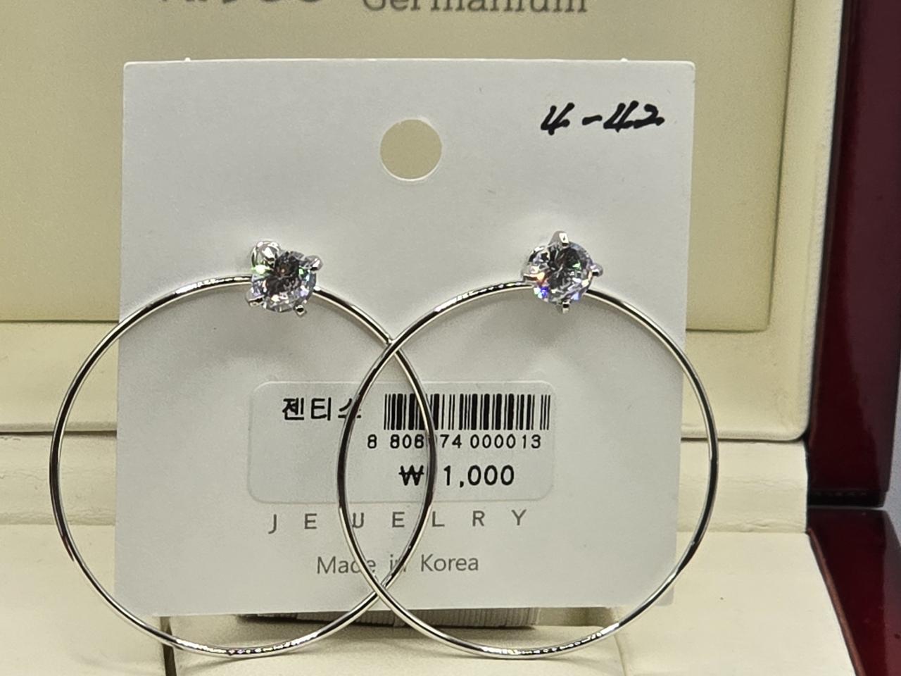 큐빅 수공예 귀걸이