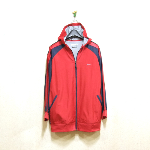 나이키 후드집업..키즈10-12세