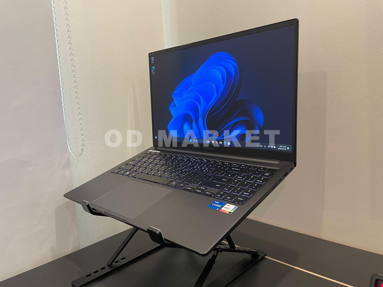 삼성 갤럭시북3 사무용 노트북(13세대,8g/256g)