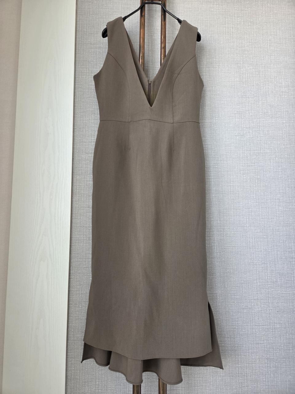 백프릴 언발롱원피스