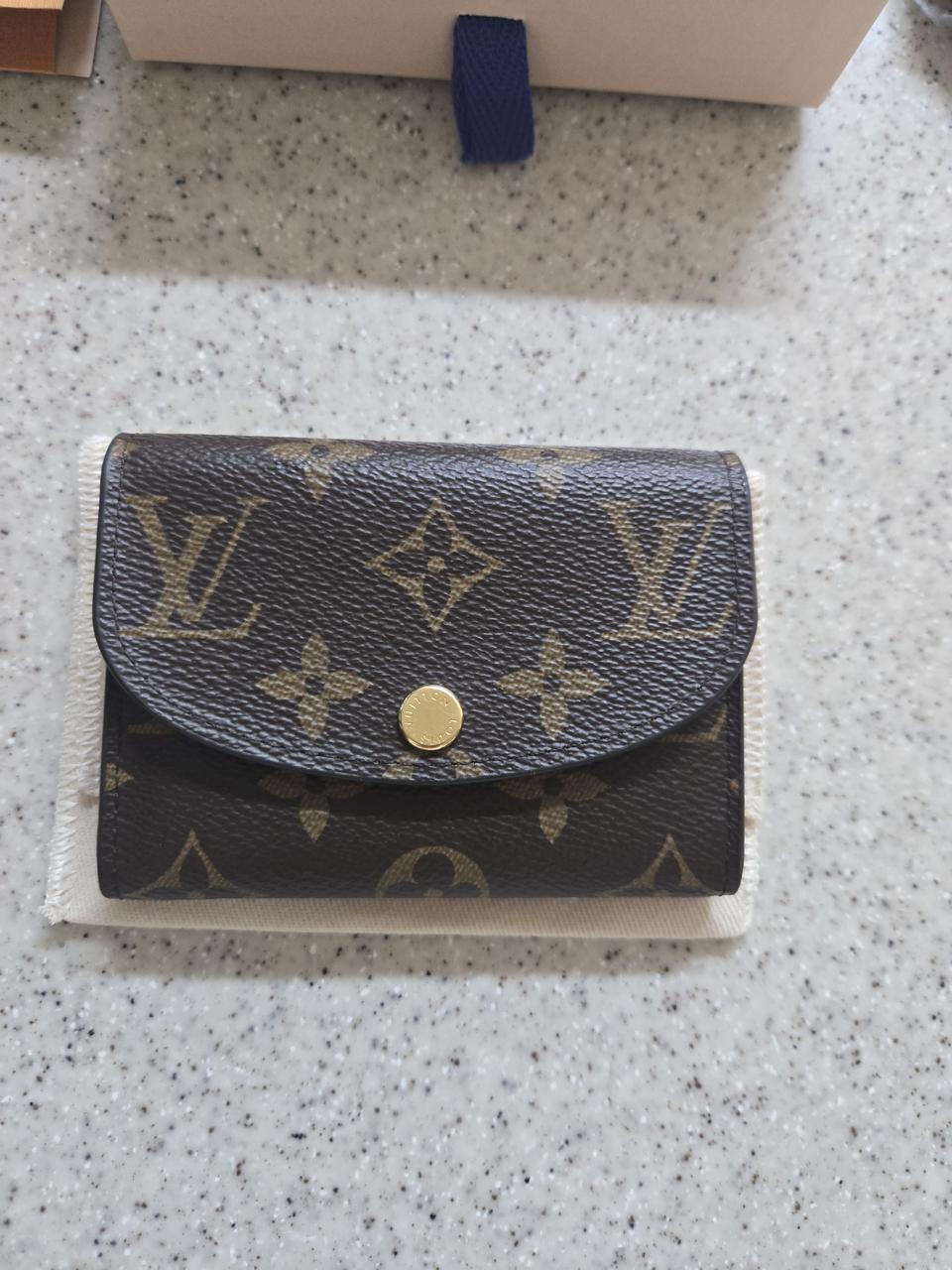 루이비통 코인퍼스