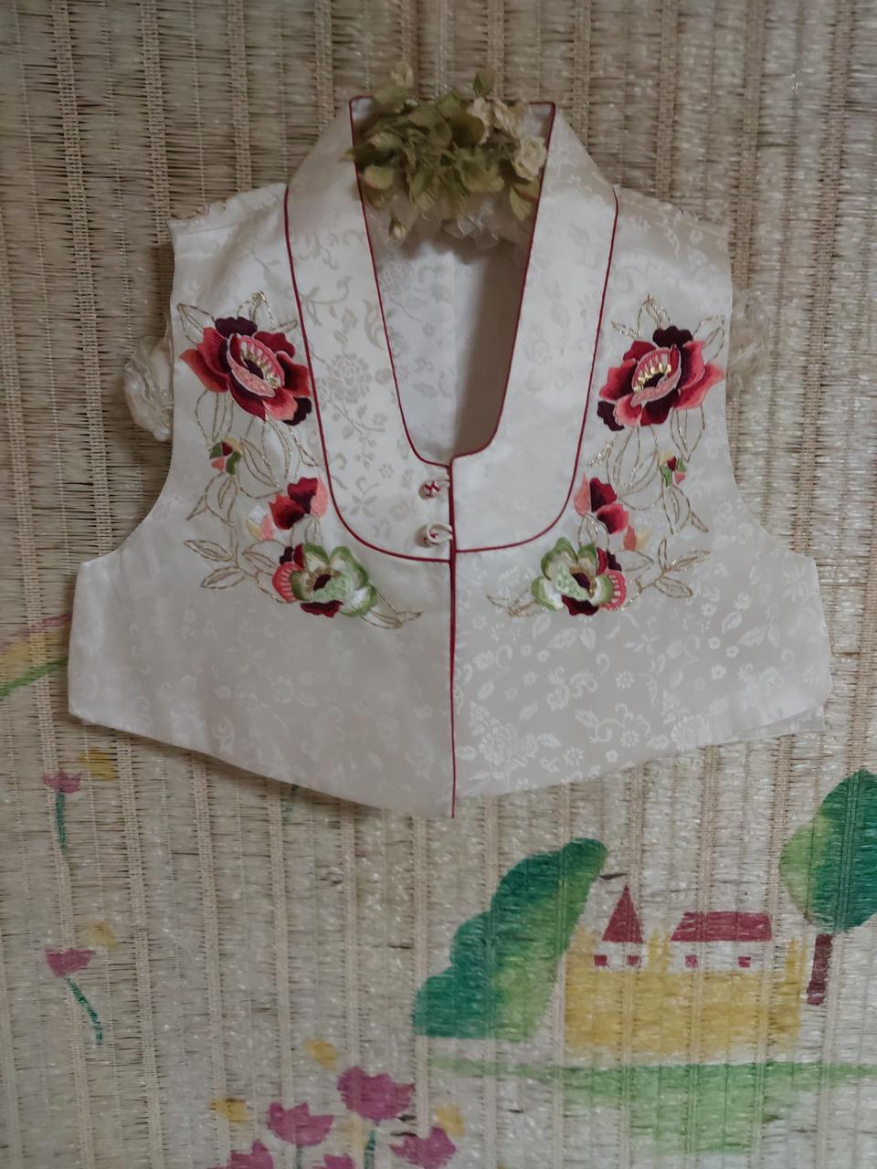 새제품♡ 본견실크 여성한복 여성배자55~날씬66