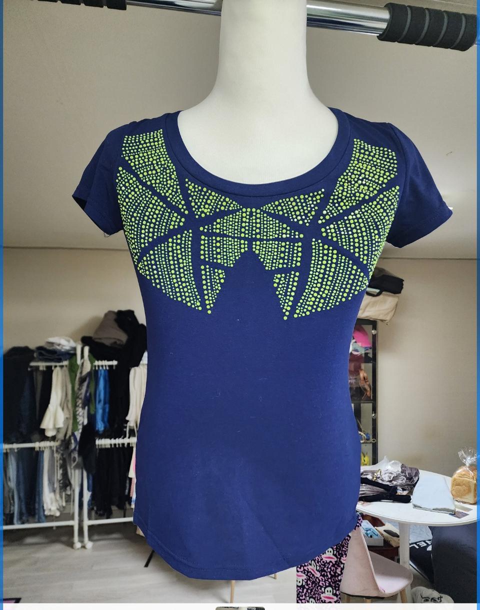 스톤 장식 반팔 티셔츠  새상품