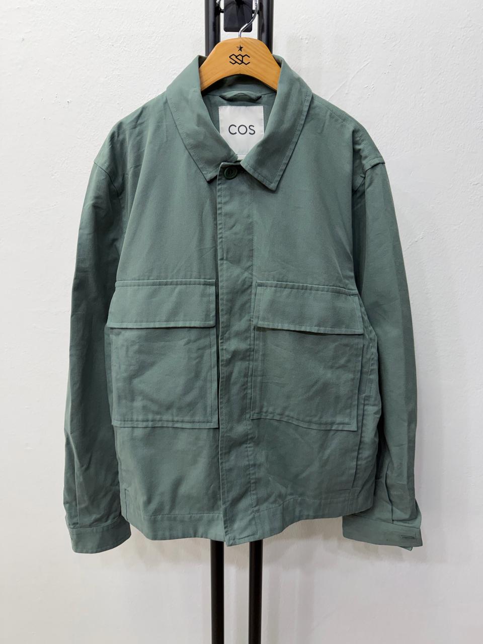 정품) COS 코스 남성 오버핏 포켓 자켓 그린 S
