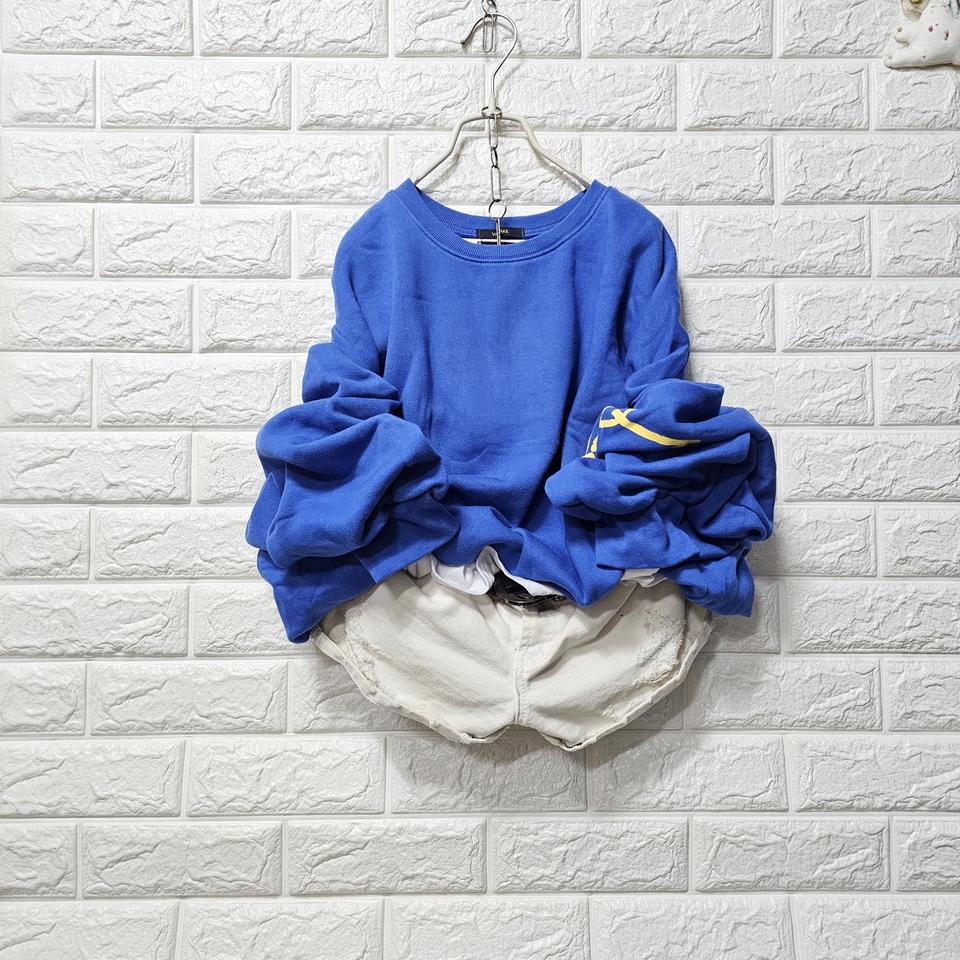 파랑박시맨투맨