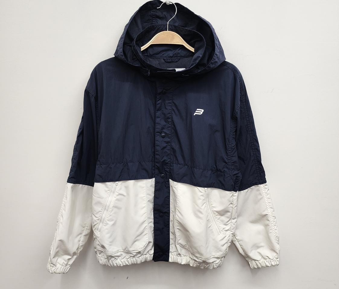 빈폴 여성 바람막이(90사이즈)