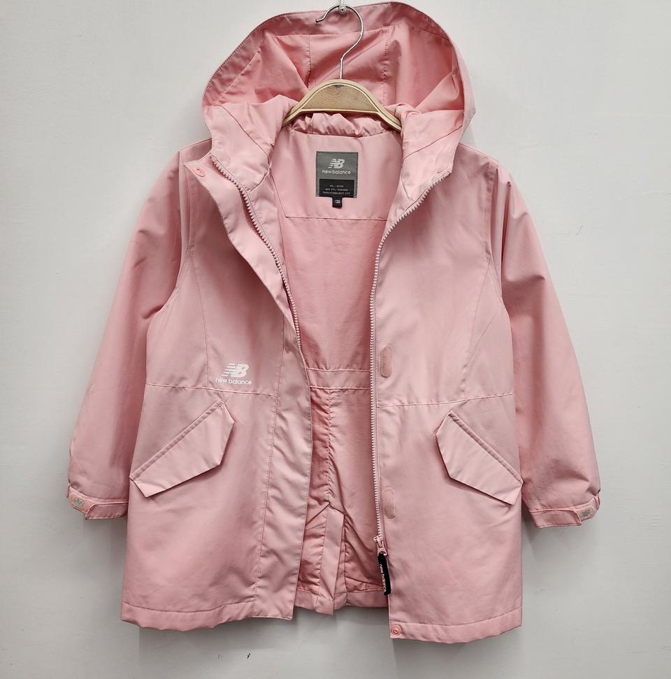 뉴발란스 키즈 바람막이(130사이즈)