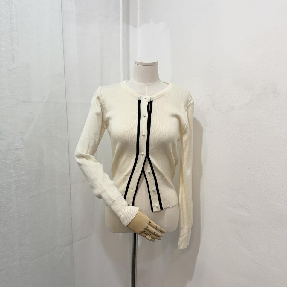 아이보리 블랙라인 긴팔가디건 하객룩 4245