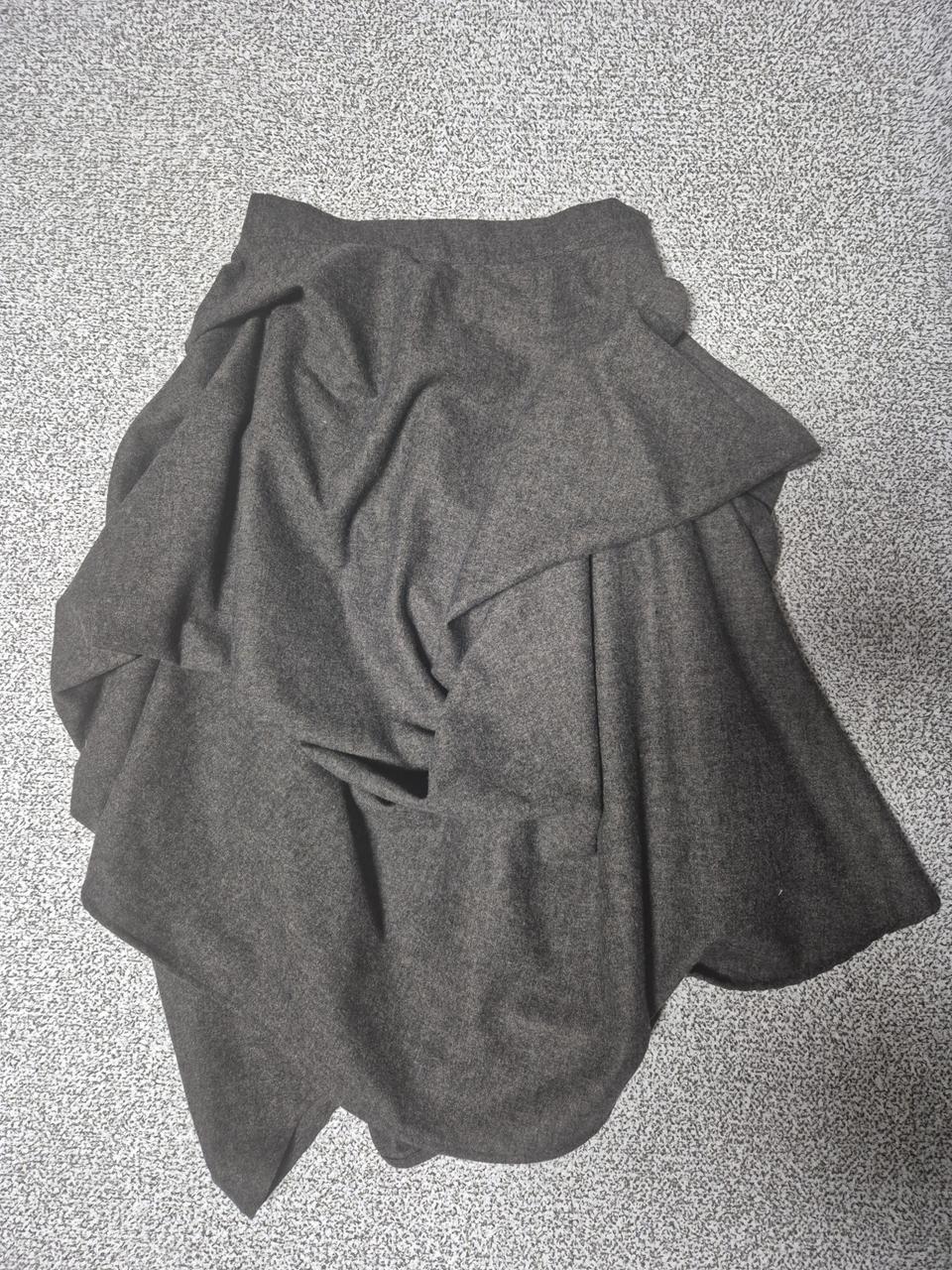 텍스쳐 디자인 스커트