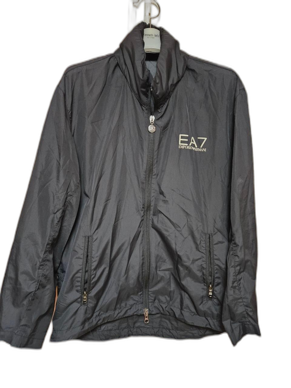 엠포리오 아르마니 EA7 바람막이 (남성 95~100, 여성 오버핏)