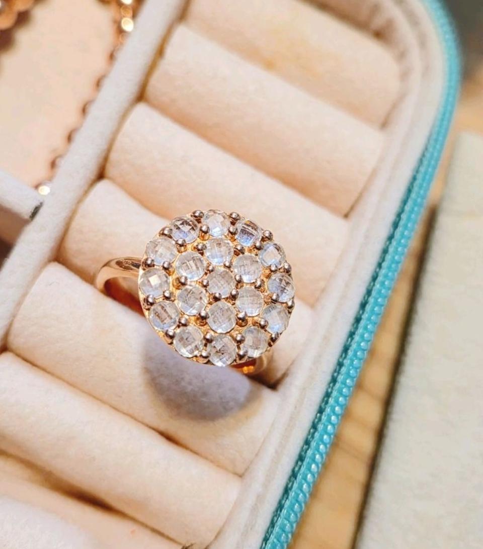 18k화이트토파즈 원석반지 금값도안됨