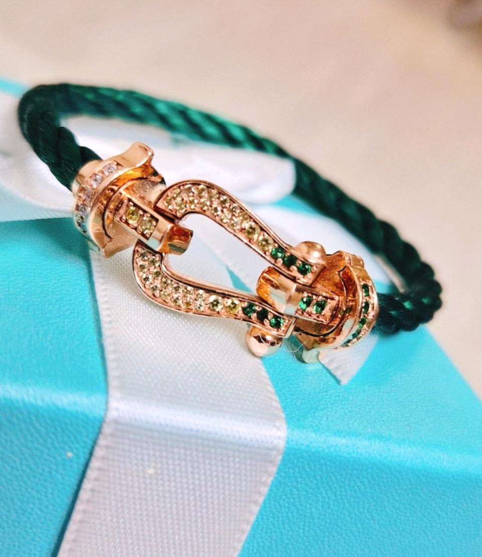 14k와이어 대 그린말발굽팔찌 금값도안됨