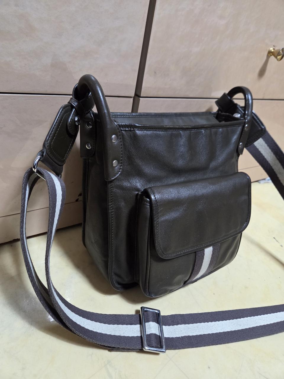 발리 정품 삼선 오리지널 메신저백 레더