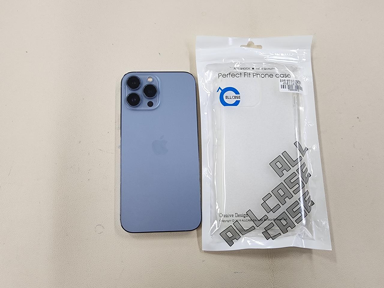 아이폰13프로맥스 128기가 무잔상 무찍힘 상태굿 ^^