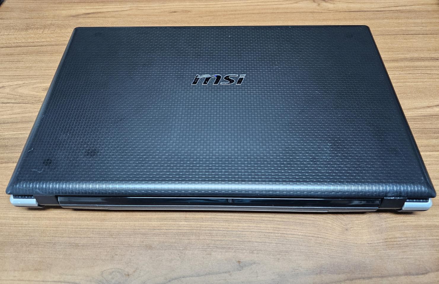 롤, 발로란트 되는 i7 게이밍 노트북 팝니다.