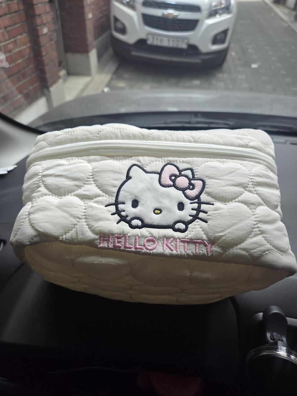 산리오 헬로키티 퀼팅 파우치