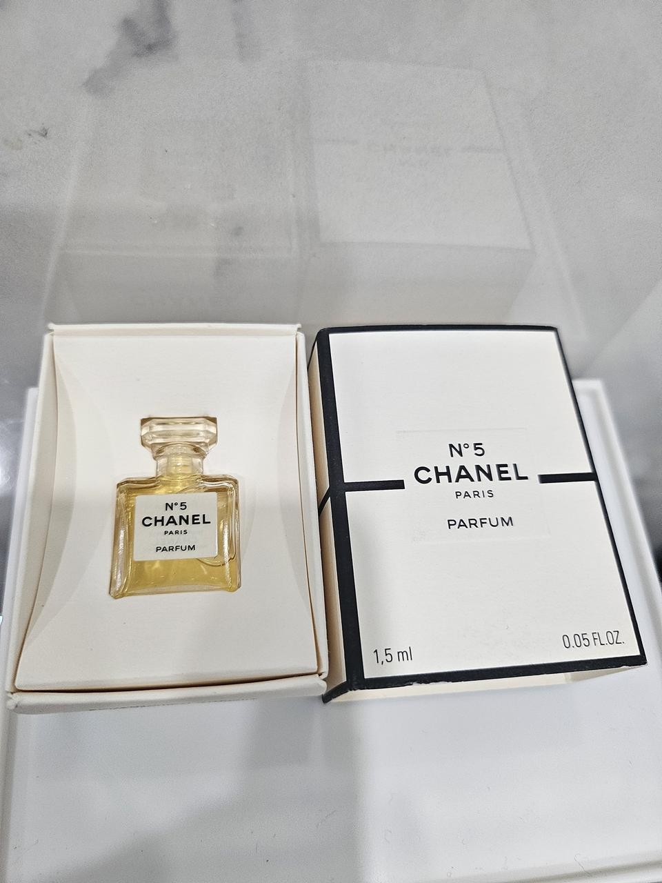 샤넬No.5 퓨어퍼퓸향수 1.5ml