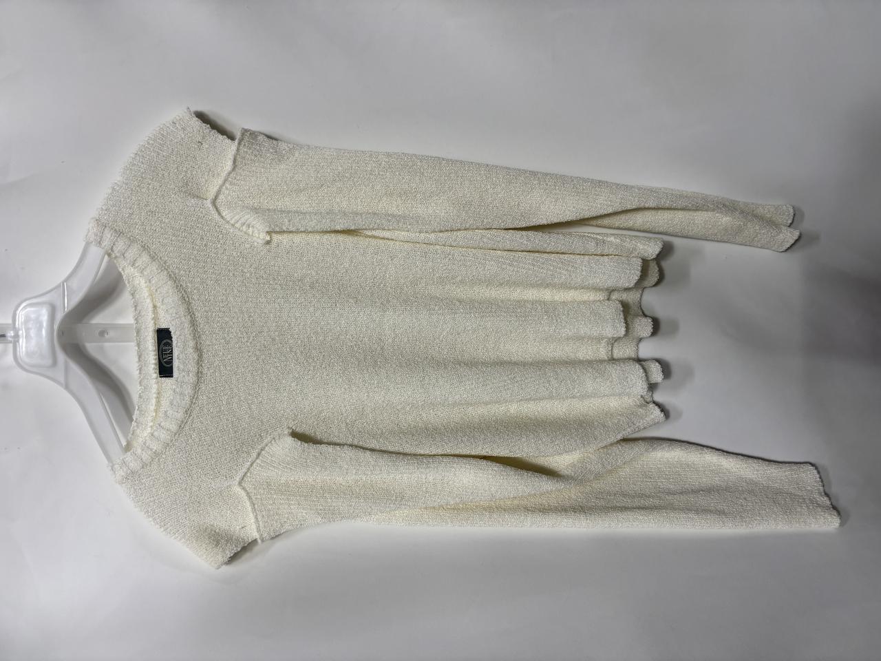 네프나인 어깨 트임 라운드 넥 니트 스웨터