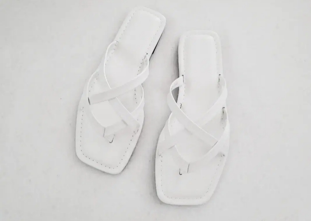 [♡BIG SALE♡]매트 스퀘어 스트랩 슬리퍼