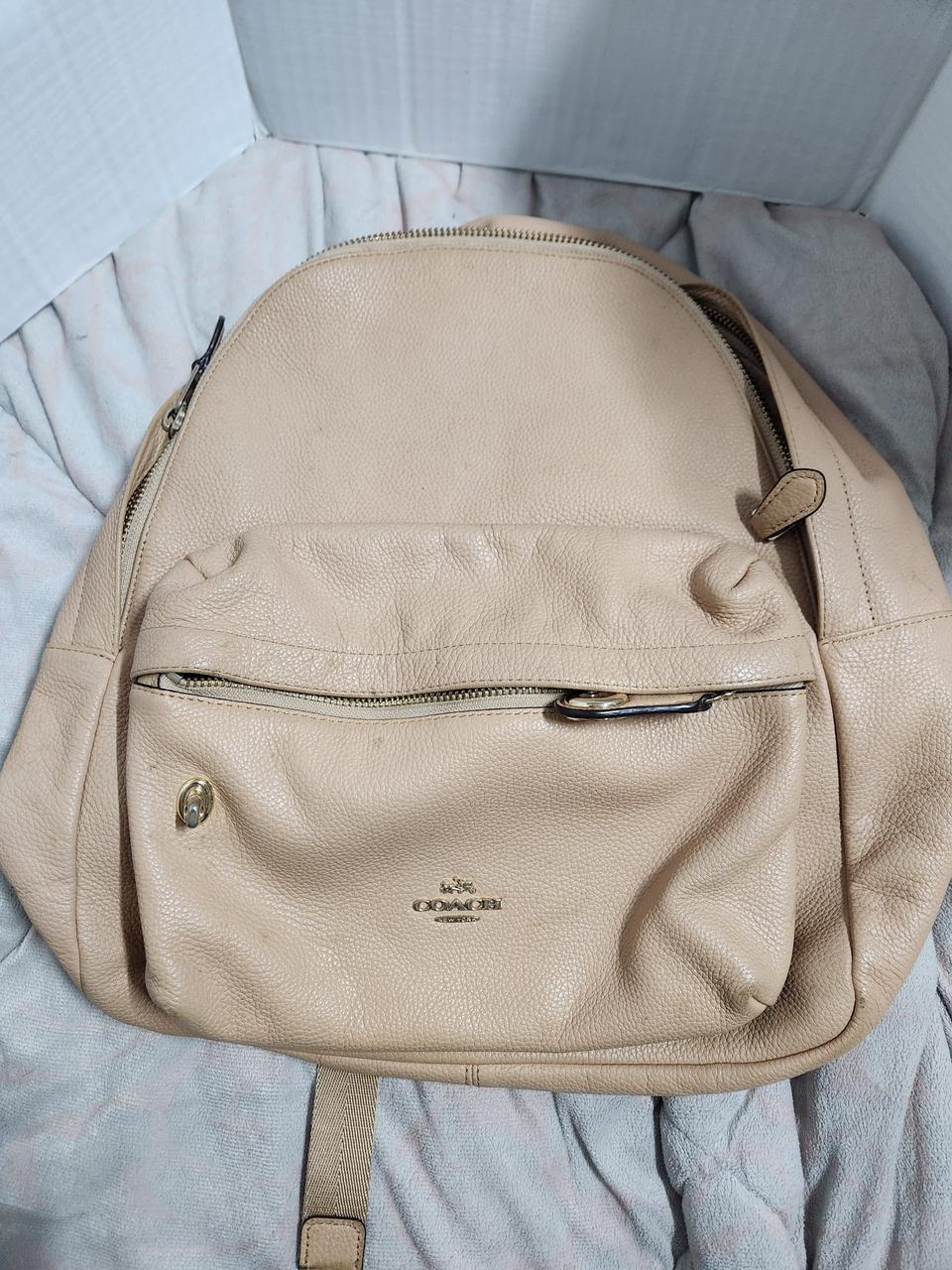 코치 백팩
