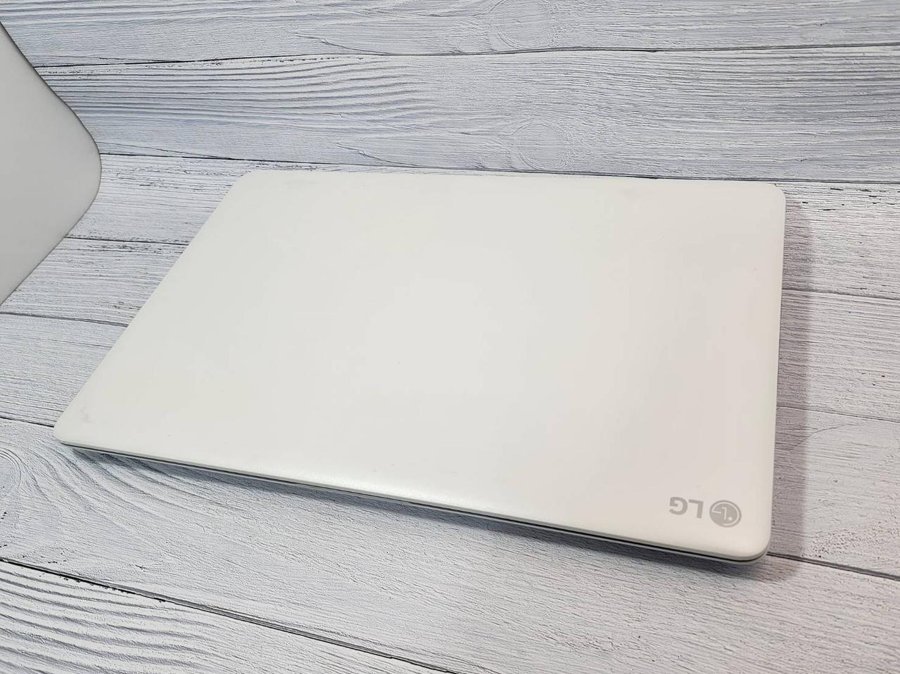 LG 15UD490_Ryzen3  2300u 노트북 판매합니다.