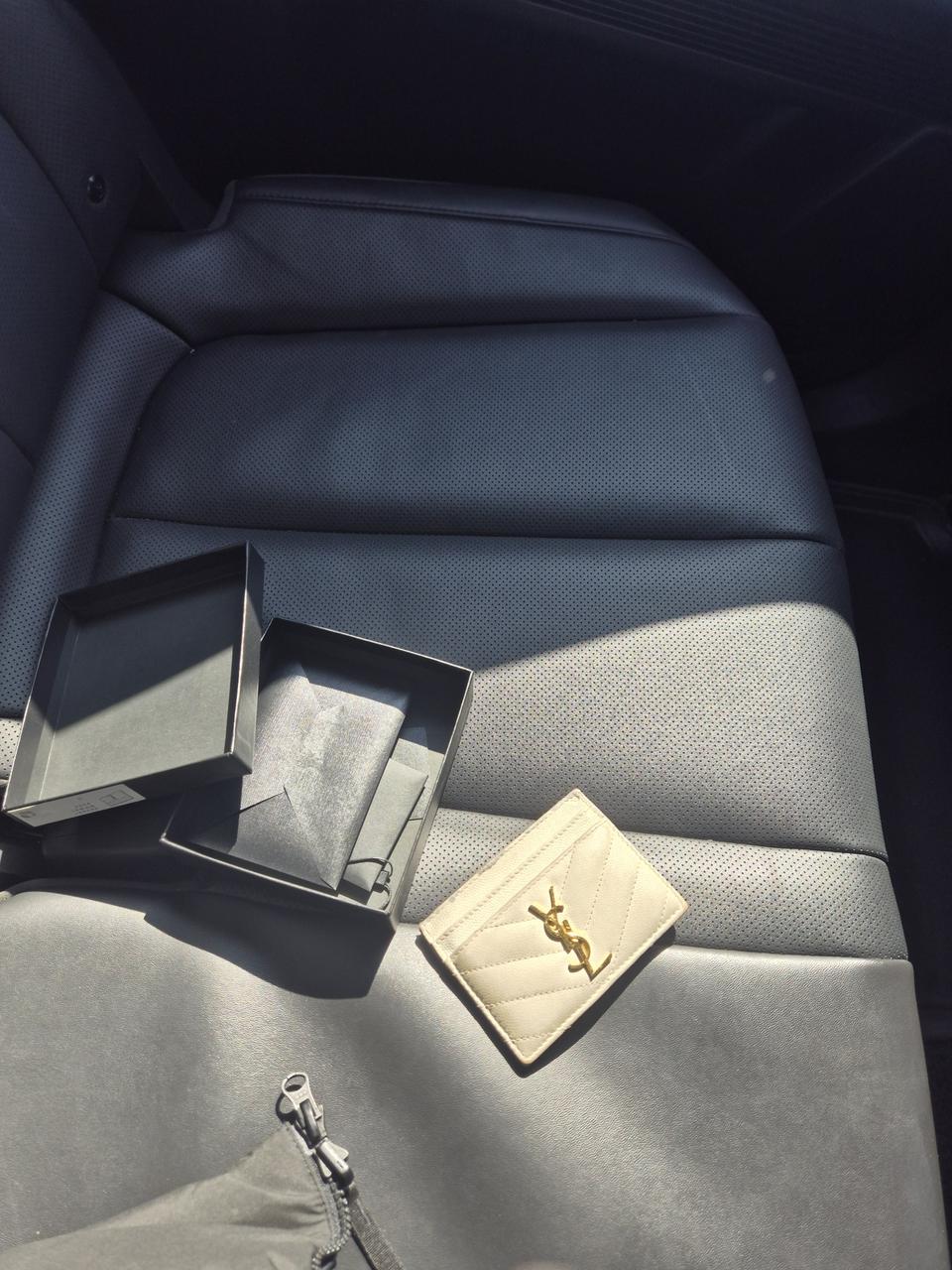 생로랑 카드지갑(정품)