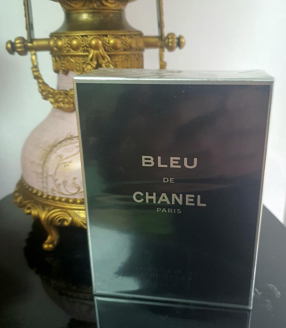 샤넬 블루 드 샤넬 오 드 빠르펭 100ml 새상품입니다. 미개봉