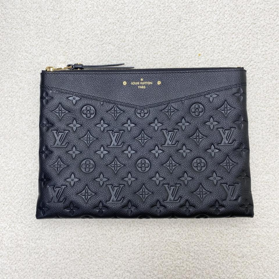 루이비통 클러치백 데일리 파우치