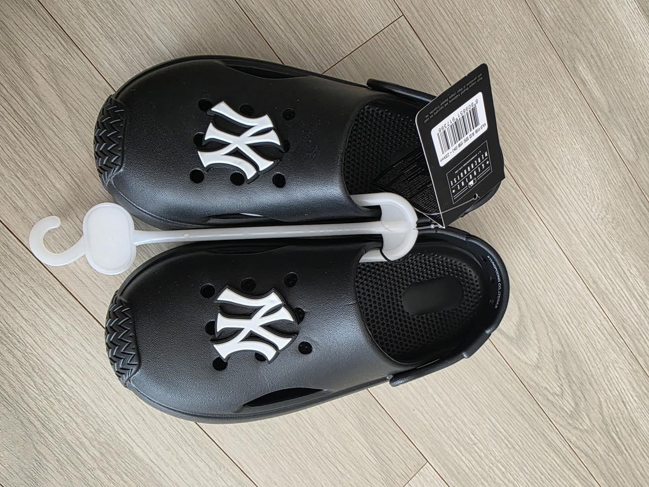 220사이즈 MLB 크록스 스타일 슬리퍼