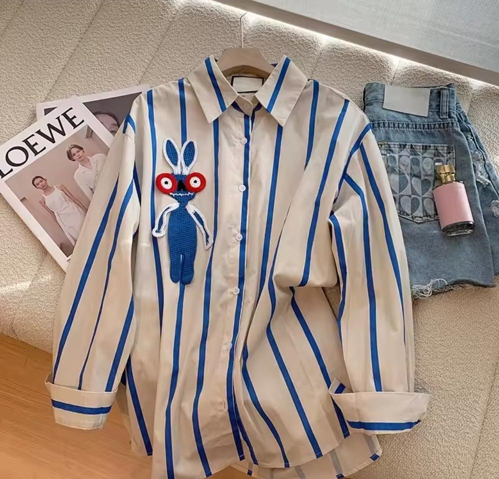 토끼 자수 셔츠