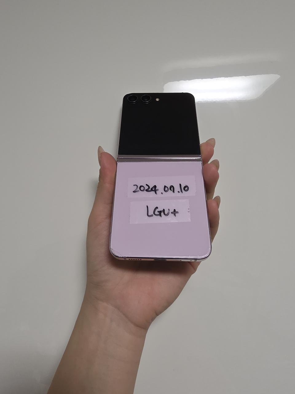 갤럭시z플립5 256G(화면멍)(뒤판파손)(기능이상무)