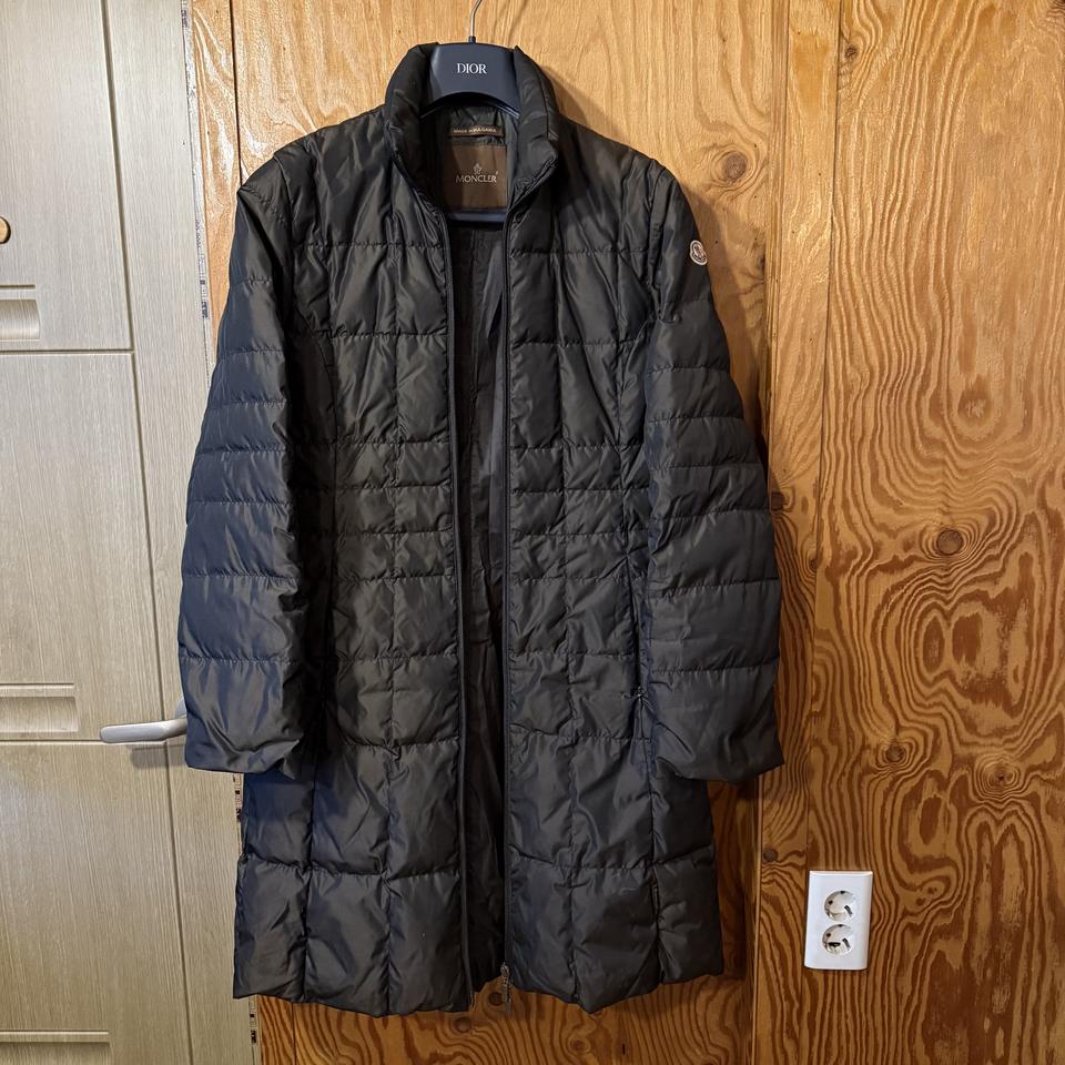 감정서 포함) 몽클레어 패딩 판매 합니다.