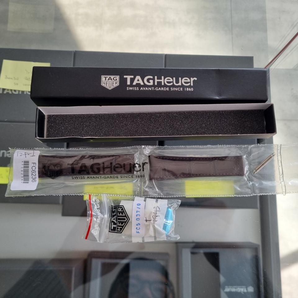 태그호이어 정품 악어가죽 줄과 디버클 22mm(미개봉 새제품)