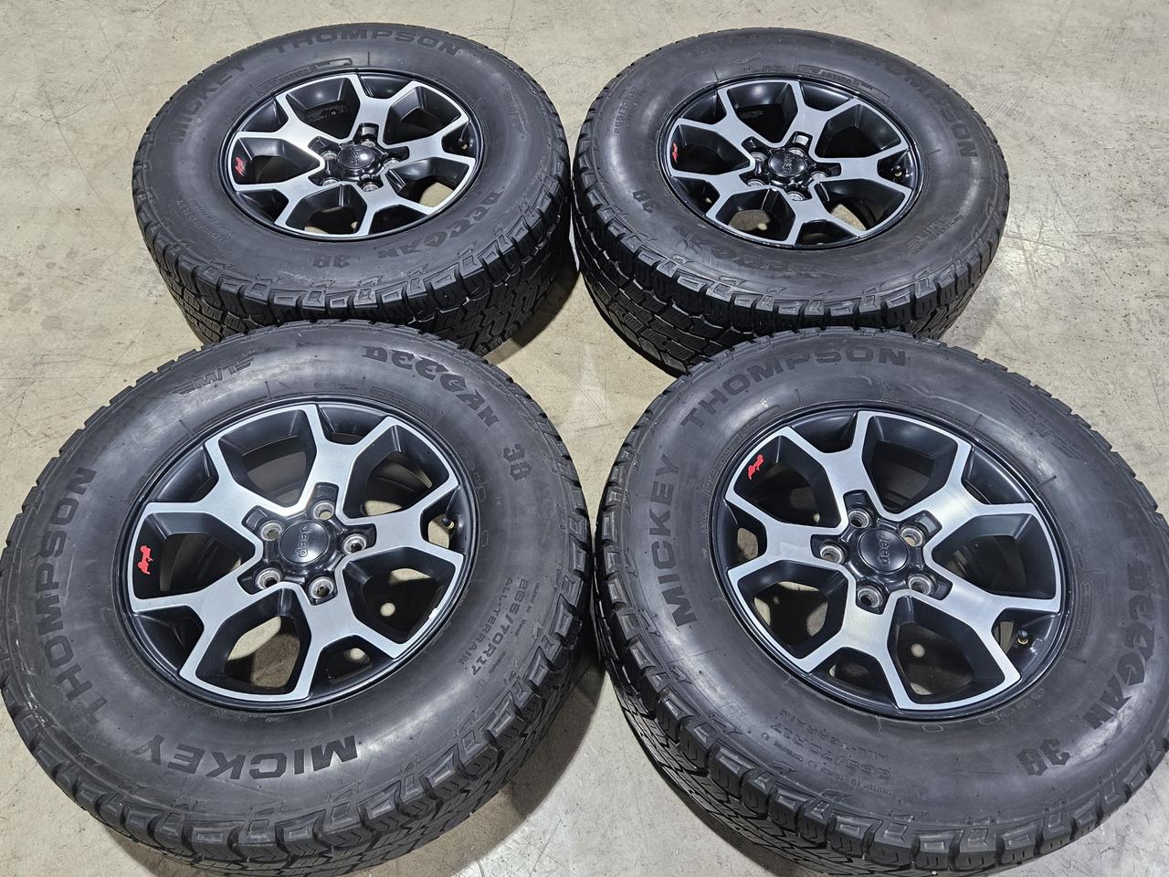 JEEP 17인치 중고 휠타이어 팝니다