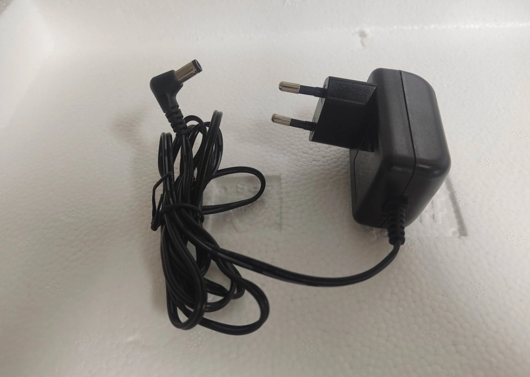 아답터 DC 20V, 0.6A 외내경경 5.5mm2.1mm