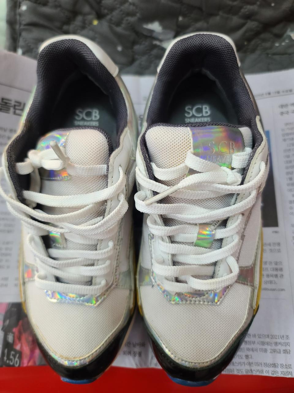 슈콤마보니 스니커즈230