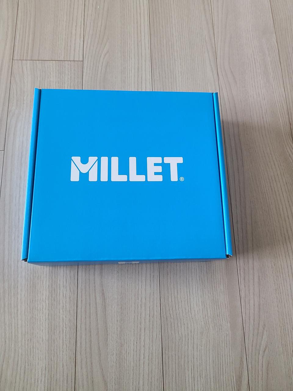 밀레 남성용 티셔츠 미사용 새것.