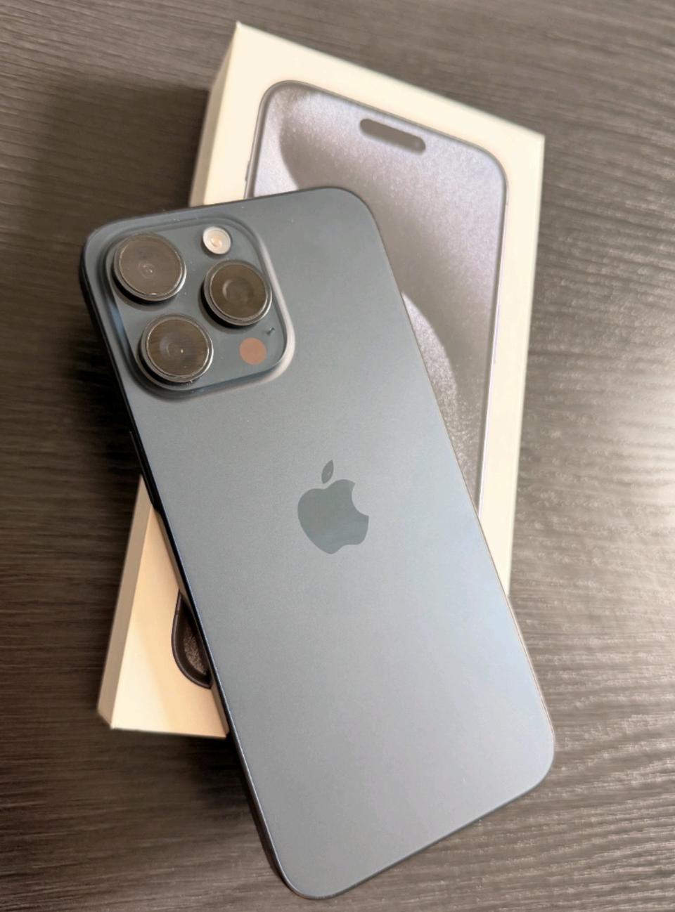 아이폰 15프로맥스 512기가