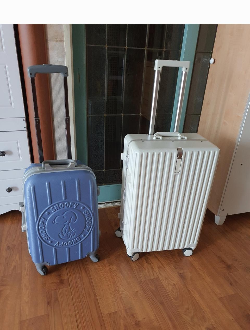 4륜케리어하드케이스+기내용4륜케리어2개합저렴하게4만원