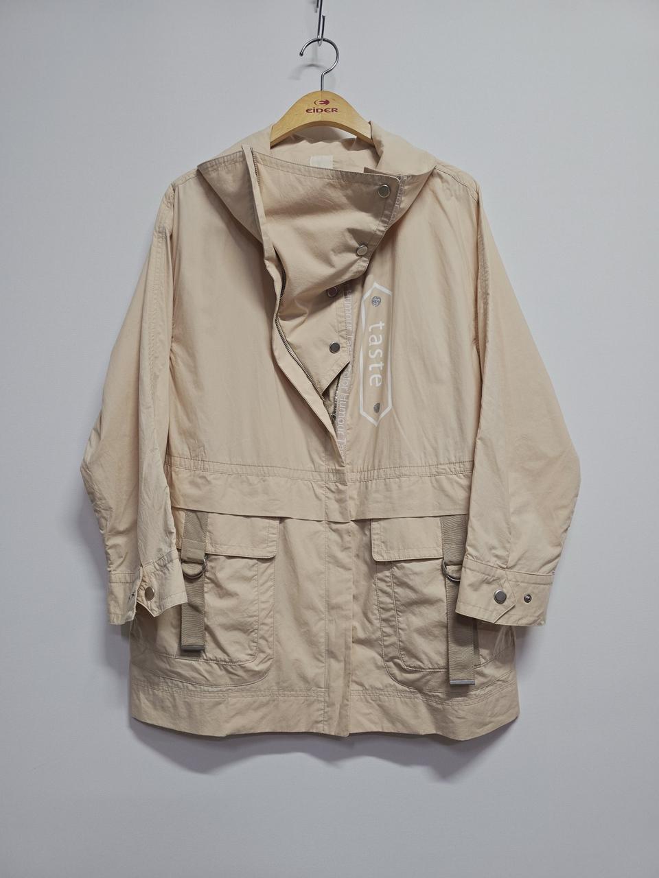 오즈세컨 베이지색 여성  야상 자켓 점퍼