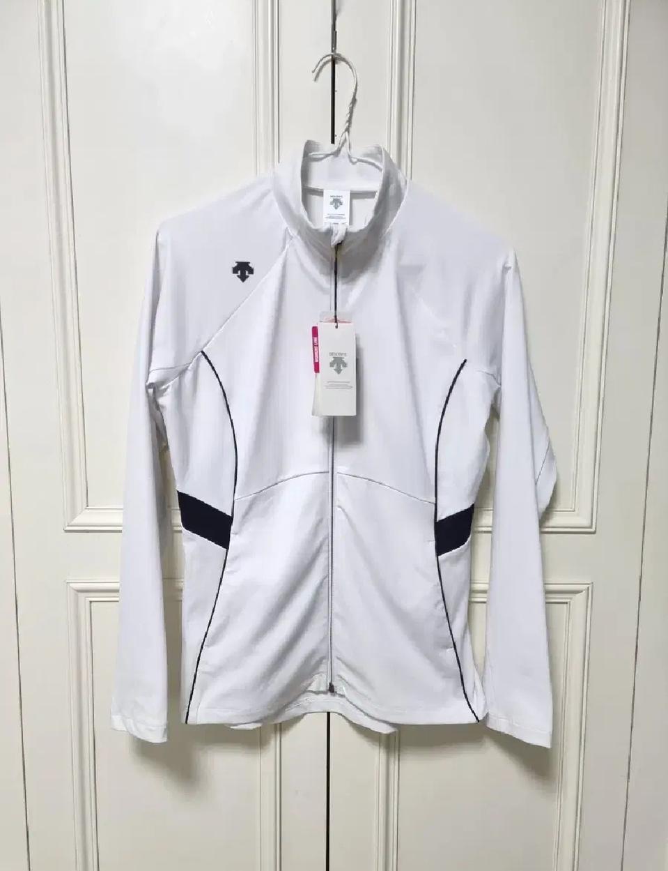 [90~95]데상트 여성 트레이닝 슬림핏 집업