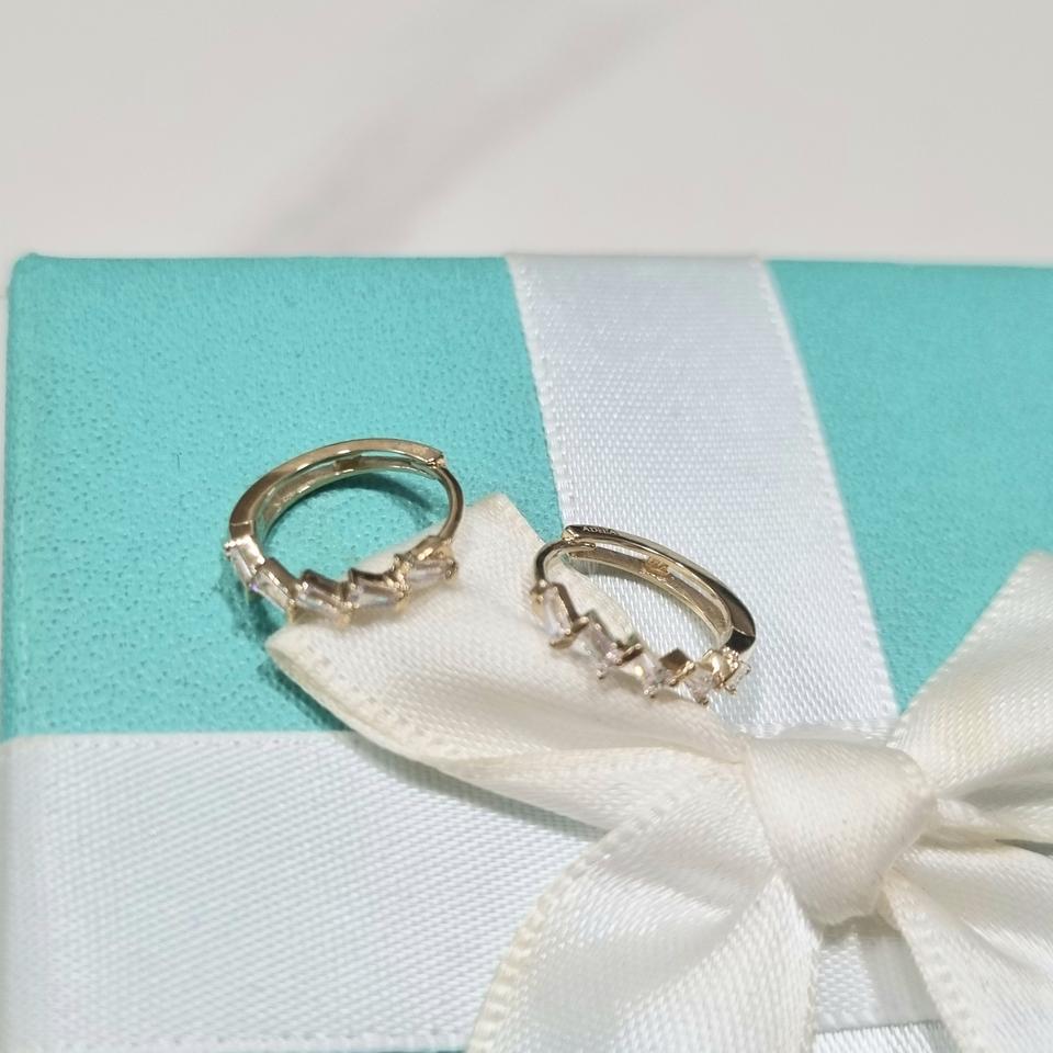 14k옐로우골드 큐빅 포인트 귀걸이