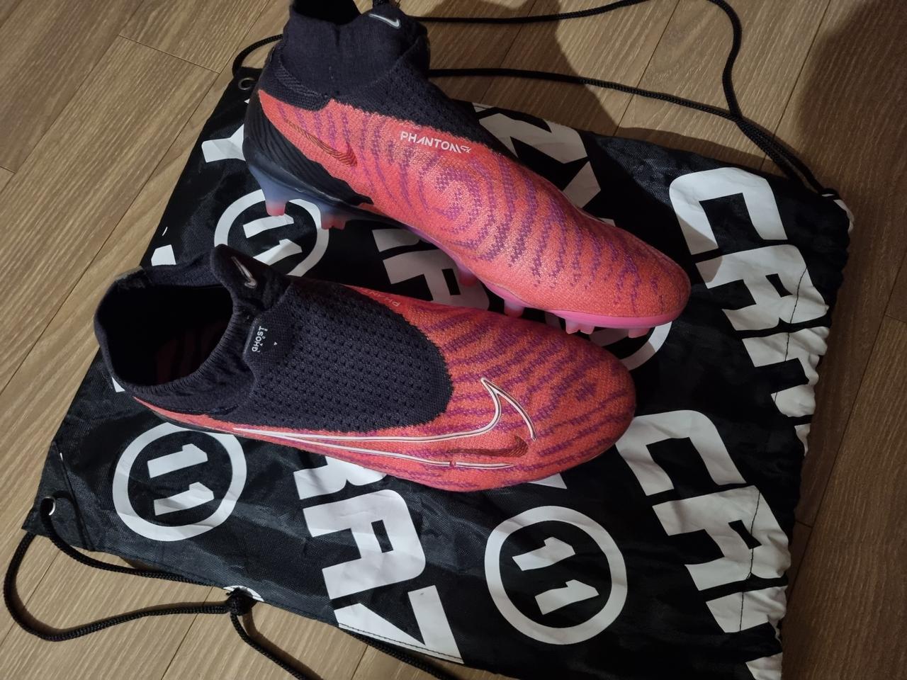 나이키 팬텀 Gx 엘리트 DF 275 축구화