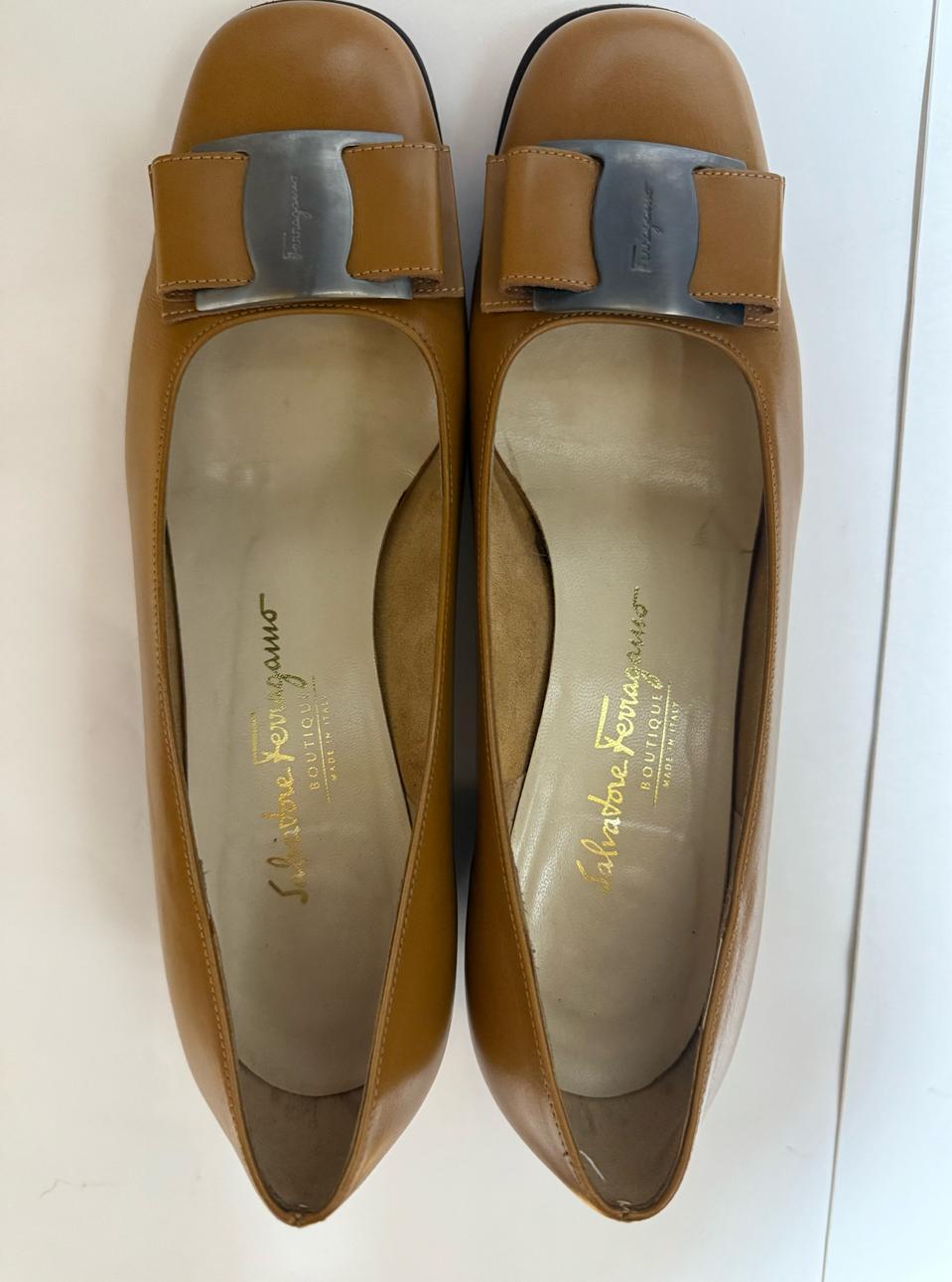 페라가모 카르멘 펌프스 구두 7D(240-245)