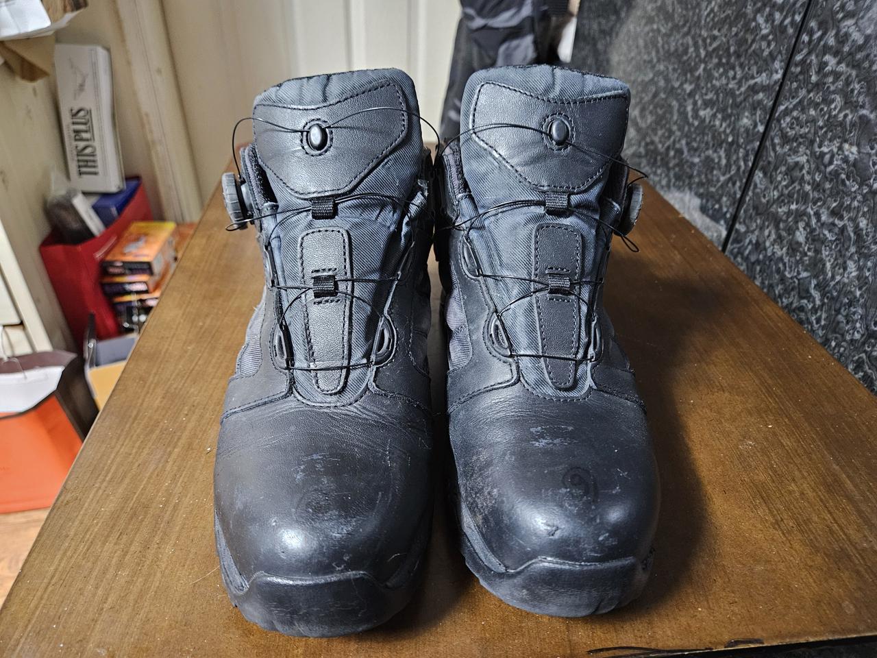 고어택스 등산화 270